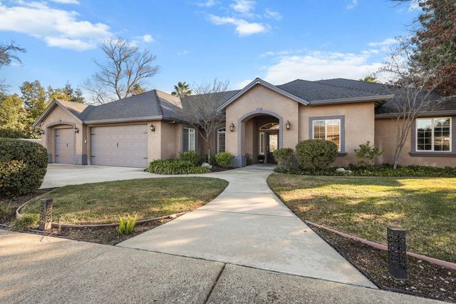 2358 Cumberland Drive, Redding, CA 96001