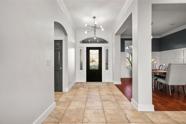 2358 Cumberland Drive, Redding, CA 96001