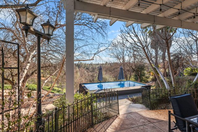 2358 Cumberland Drive, Redding, CA 96001