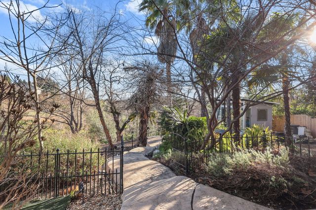 2358 Cumberland Drive, Redding, CA 96001