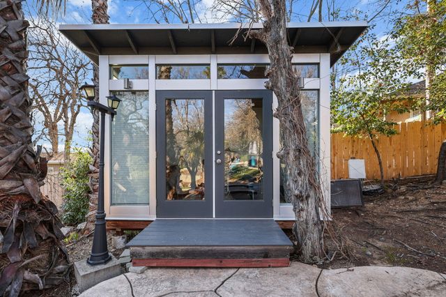 2358 Cumberland Drive, Redding, CA 96001