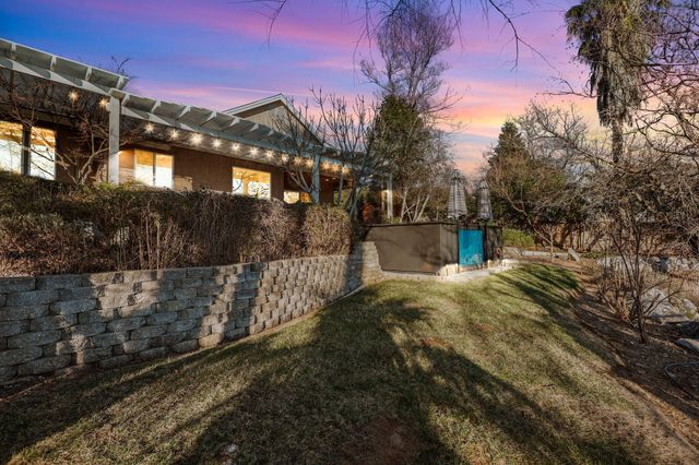 2358 Cumberland Drive, Redding, CA 96001