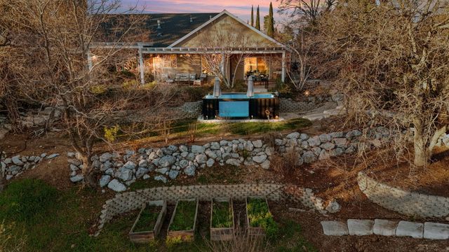 2358 Cumberland Drive, Redding, CA 96001