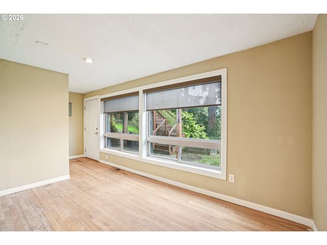 12444 Sw 57TH Ave, Portland, OR 97219