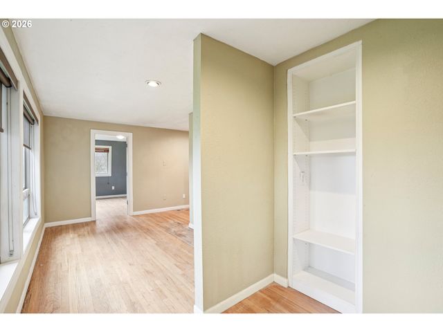 12444 Sw 57TH Ave, Portland, OR 97219