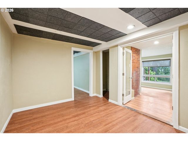 12444 Sw 57TH Ave, Portland, OR 97219