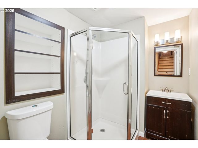 12444 Sw 57TH Ave, Portland, OR 97219