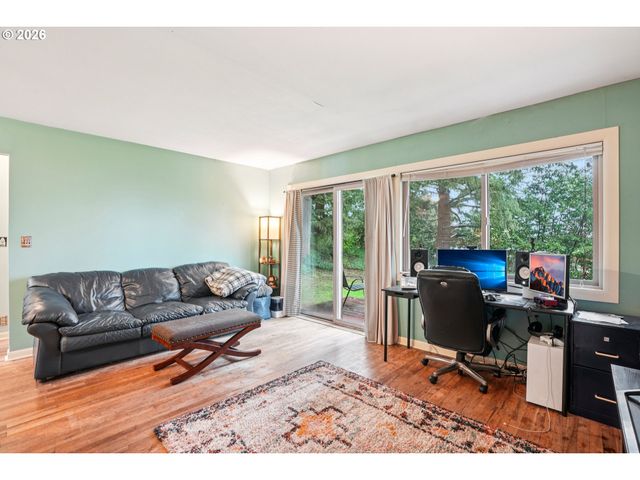 12444 Sw 57TH Ave, Portland, OR 97219