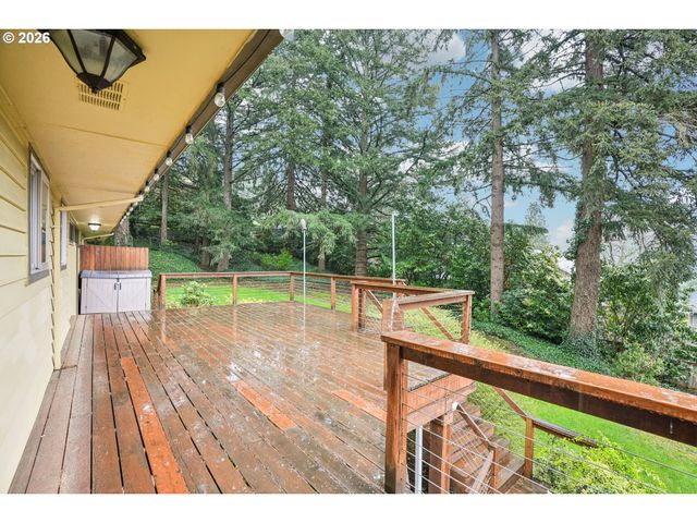 12444 Sw 57TH Ave, Portland, OR 97219