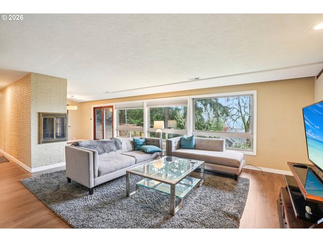 12444 Sw 57TH Ave, Portland, OR 97219