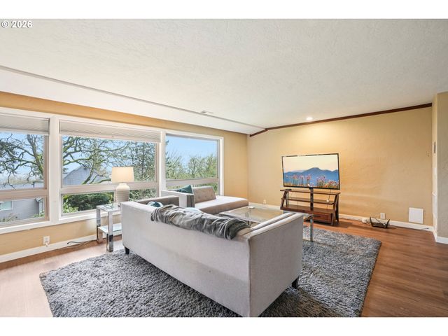 12444 Sw 57TH Ave, Portland, OR 97219