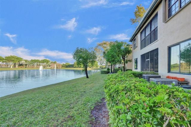 6765 Montego Bay Boulevard E, Boca Raton, FL 33433