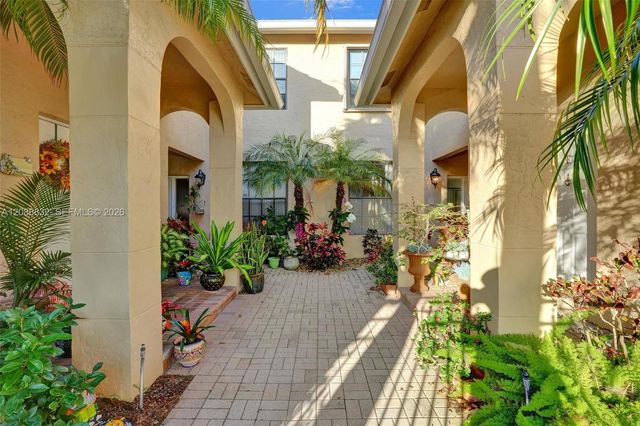 6765 Montego Bay Boulevard E, Boca Raton, FL 33433