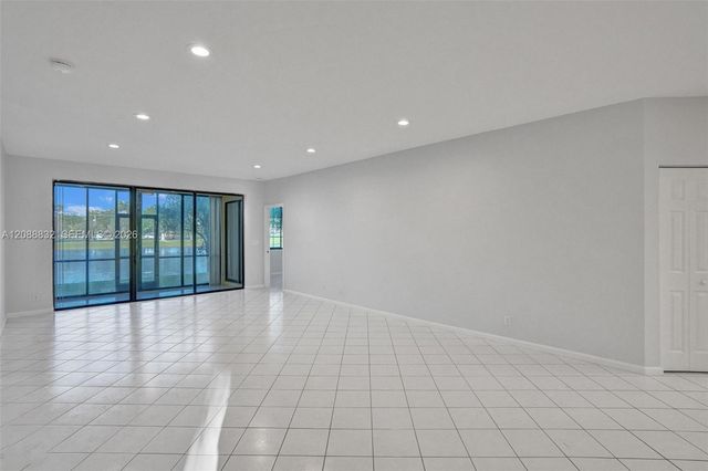 6765 Montego Bay Boulevard E, Boca Raton, FL 33433