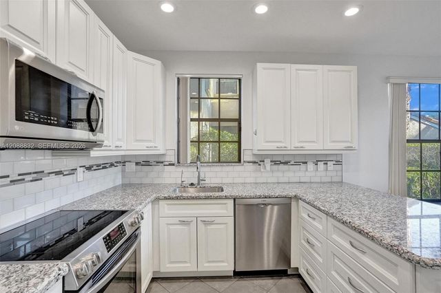 6765 Montego Bay Boulevard E, Boca Raton, FL 33433