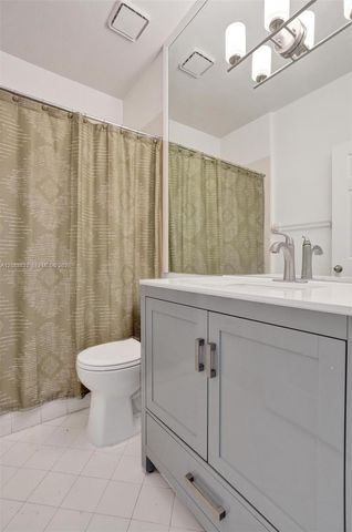 6765 Montego Bay Boulevard E, Boca Raton, FL 33433