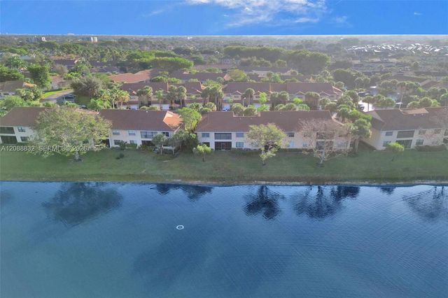 6765 Montego Bay Boulevard E, Boca Raton, FL 33433