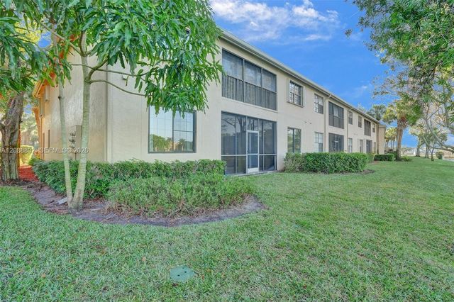6765 Montego Bay Boulevard E, Boca Raton, FL 33433