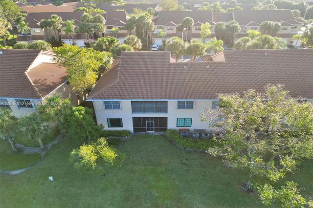 6765 Montego Bay Boulevard E, Boca Raton, FL 33433
