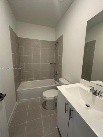 2892 SE 25th Rd 2892, Homestead, FL 33035