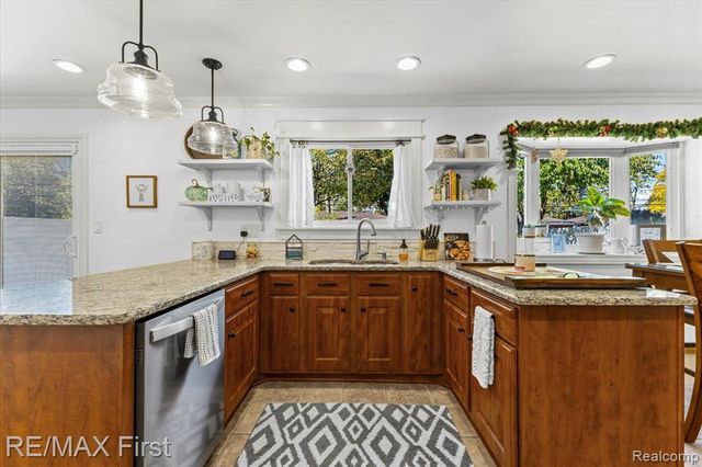 29553 Cunningham Drive, Warren, MI 48092