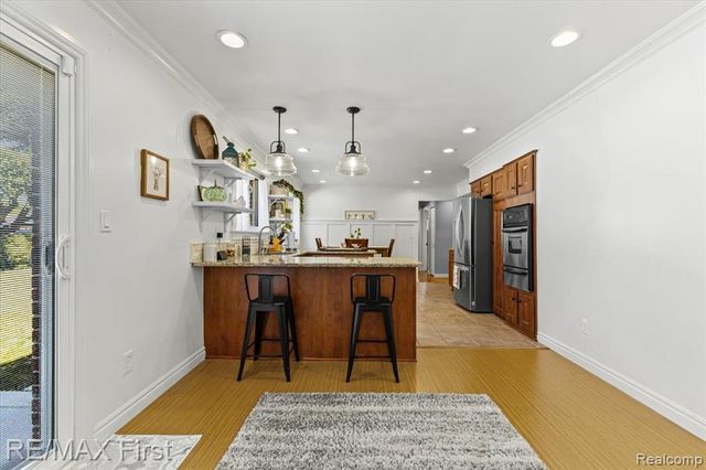 29553 Cunningham Drive, Warren, MI 48092