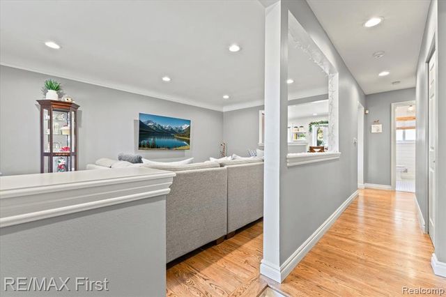 29553 Cunningham Drive, Warren, MI 48092