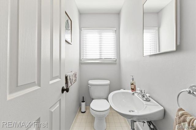 29553 Cunningham Drive, Warren, MI 48092