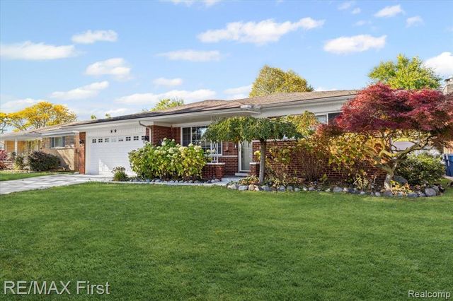 29553 Cunningham Drive, Warren, MI 48092