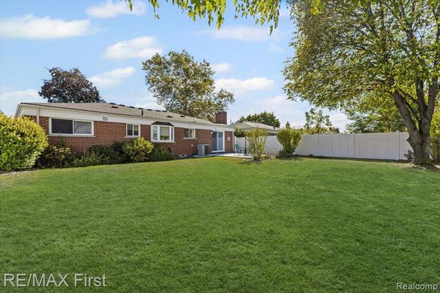 29553 Cunningham Drive, Warren, MI 48092