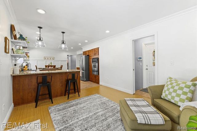 29553 Cunningham Drive, Warren, MI 48092