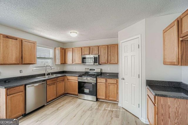 6068 Trotters Circle, Fairburn, GA 30213