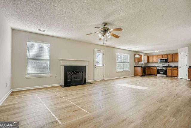 6068 Trotters Circle, Fairburn, GA 30213