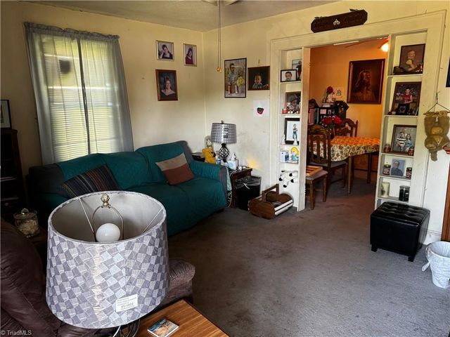 312 Robbins Street, Greensboro, NC 27406