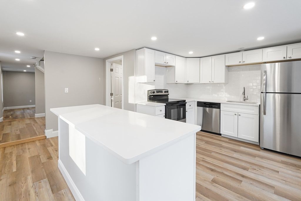 98 Southville A, Southborough, MA 01772
