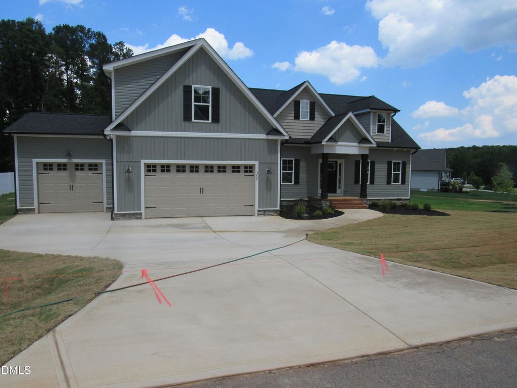 317 Coats Ridge Drive, Benson, NC 27504