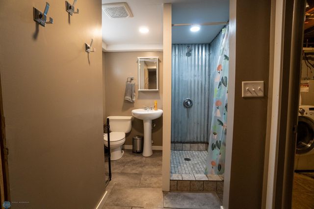 2901 10th Avenue N, Fargo, ND 58102