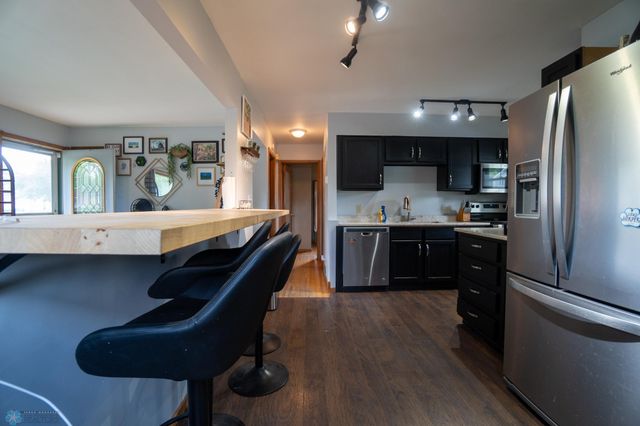 2901 10th Avenue N, Fargo, ND 58102