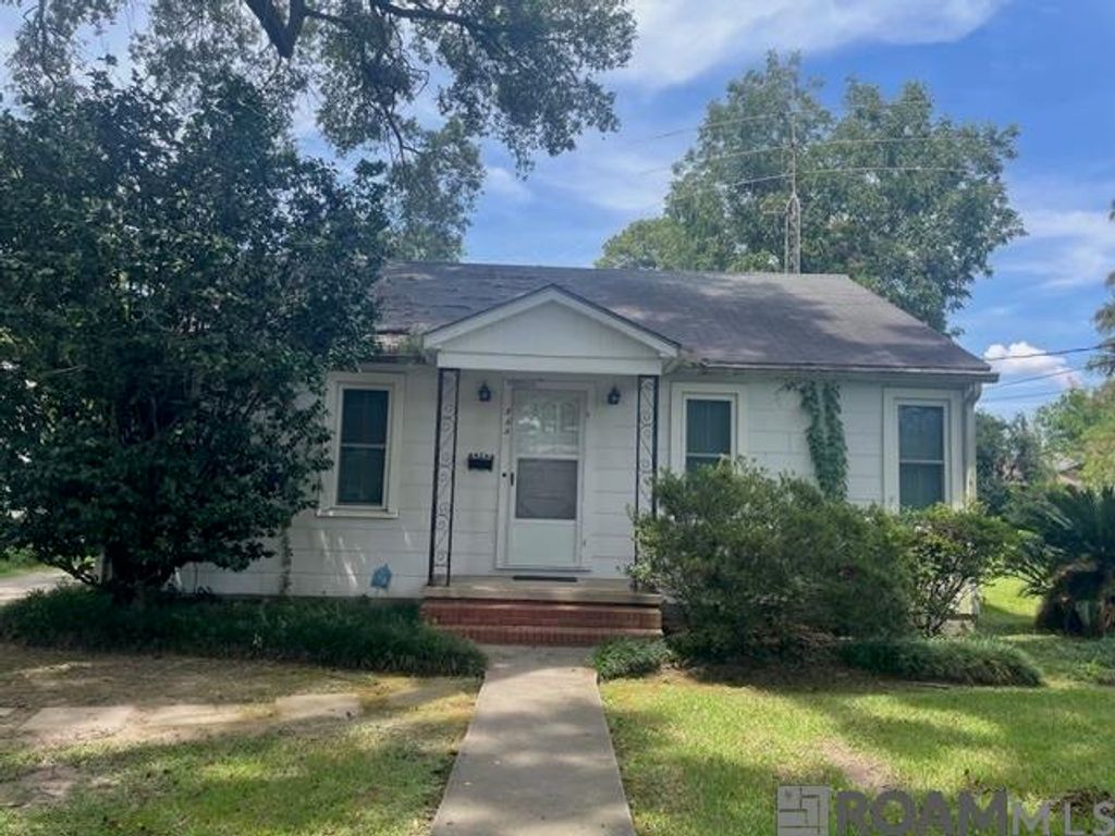 555 Ursuline Dr, Baton Rouge, LA 70808