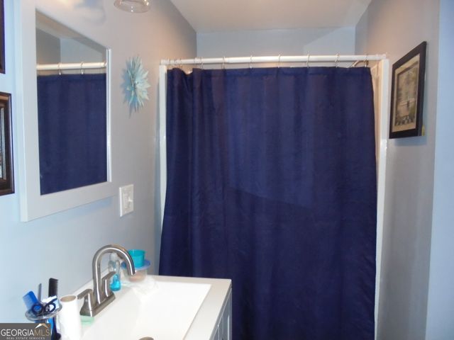 305 S Jackson Street, Hartwell, GA 30643