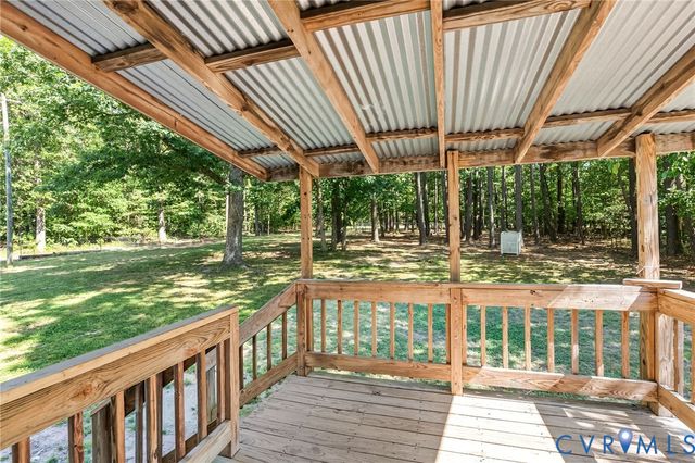 20105 River Rd, Sutherland, VA 23885