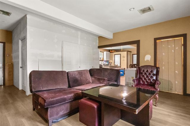 15510 Marek Lane, Guy, TX 77444