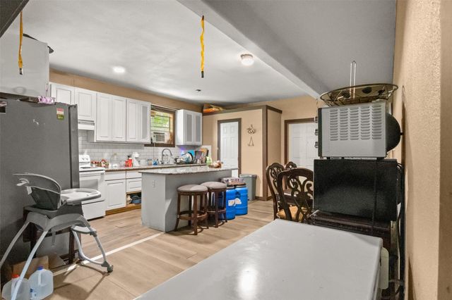 15510 Marek Lane, Guy, TX 77444
