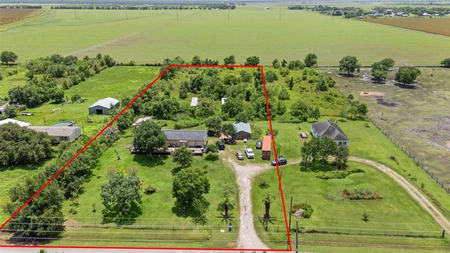 15510 Marek Lane, Guy, TX 77444