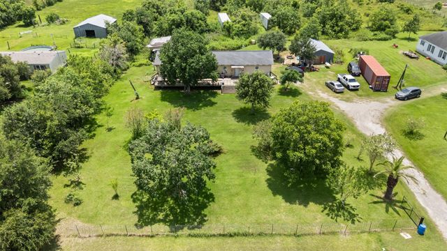 15510 Marek Lane, Guy, TX 77444
