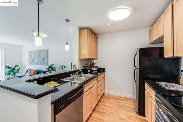 6400 Christie AVE 5209, Emeryville, CA 94608