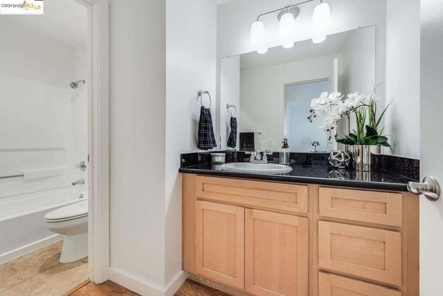 6400 Christie AVE 5209, Emeryville, CA 94608