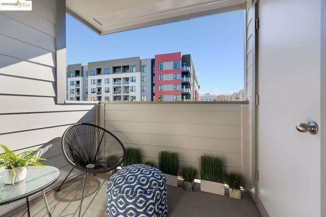 6400 Christie AVE 5209, Emeryville, CA 94608