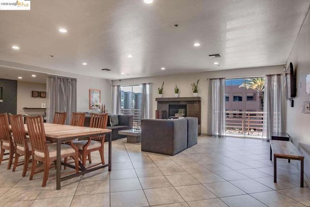 6400 Christie AVE 5209, Emeryville, CA 94608