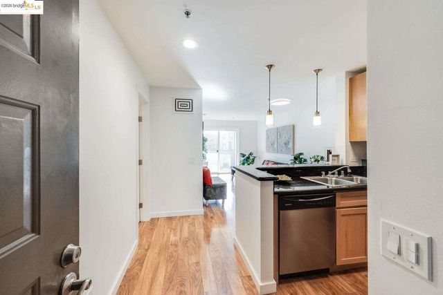 6400 Christie AVE 5209, Emeryville, CA 94608